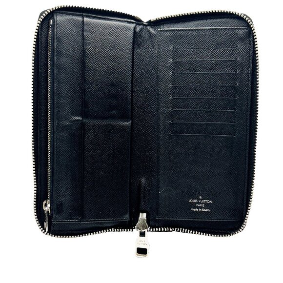 Louis Vuitton Wallet - Picture 6 of 12